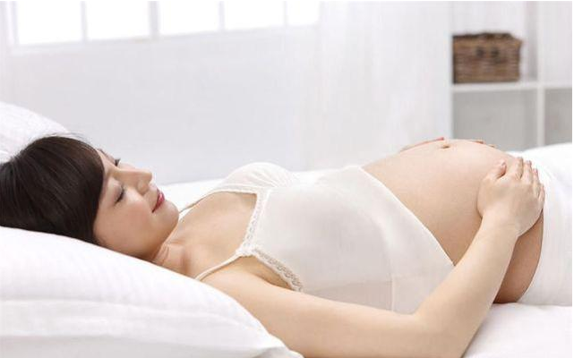 怀孕之后，要注意保护好自己的乳房